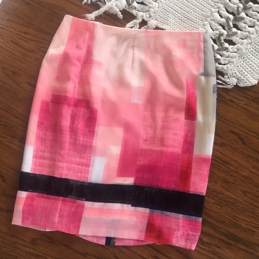 Printed pencil skirt